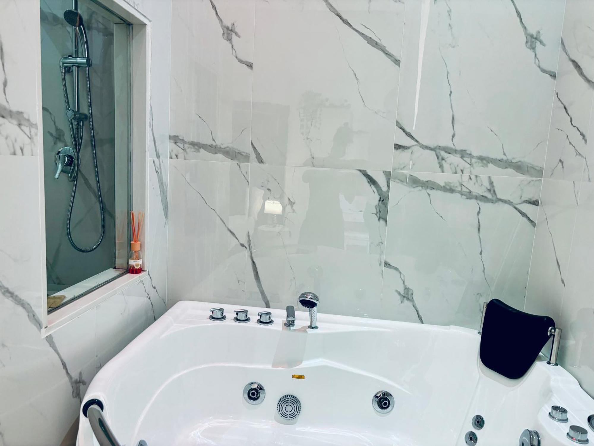 Matriosca Suites Rome Exterior photo
